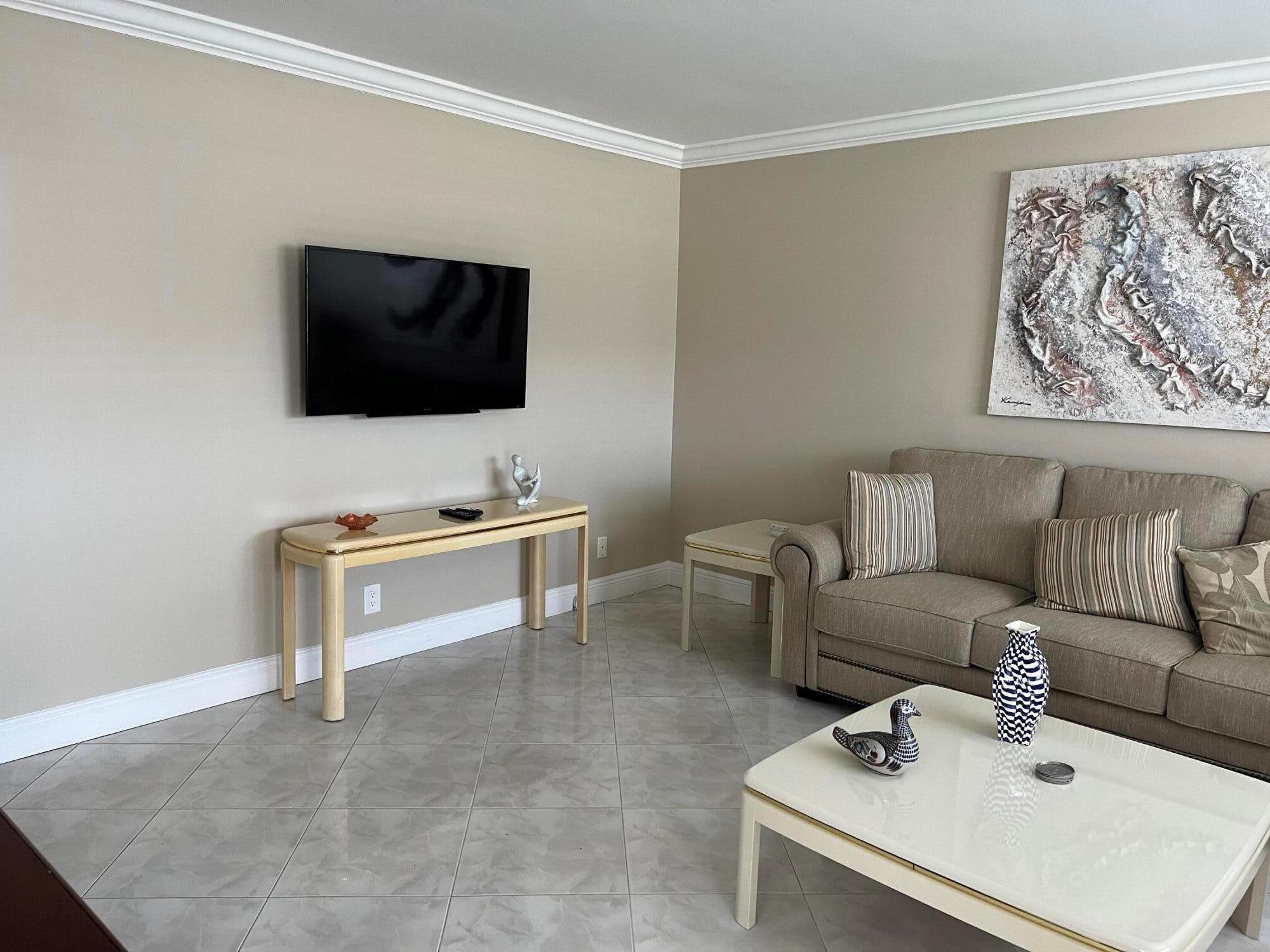 KINGS POINT BURGUNDY COND - Residential