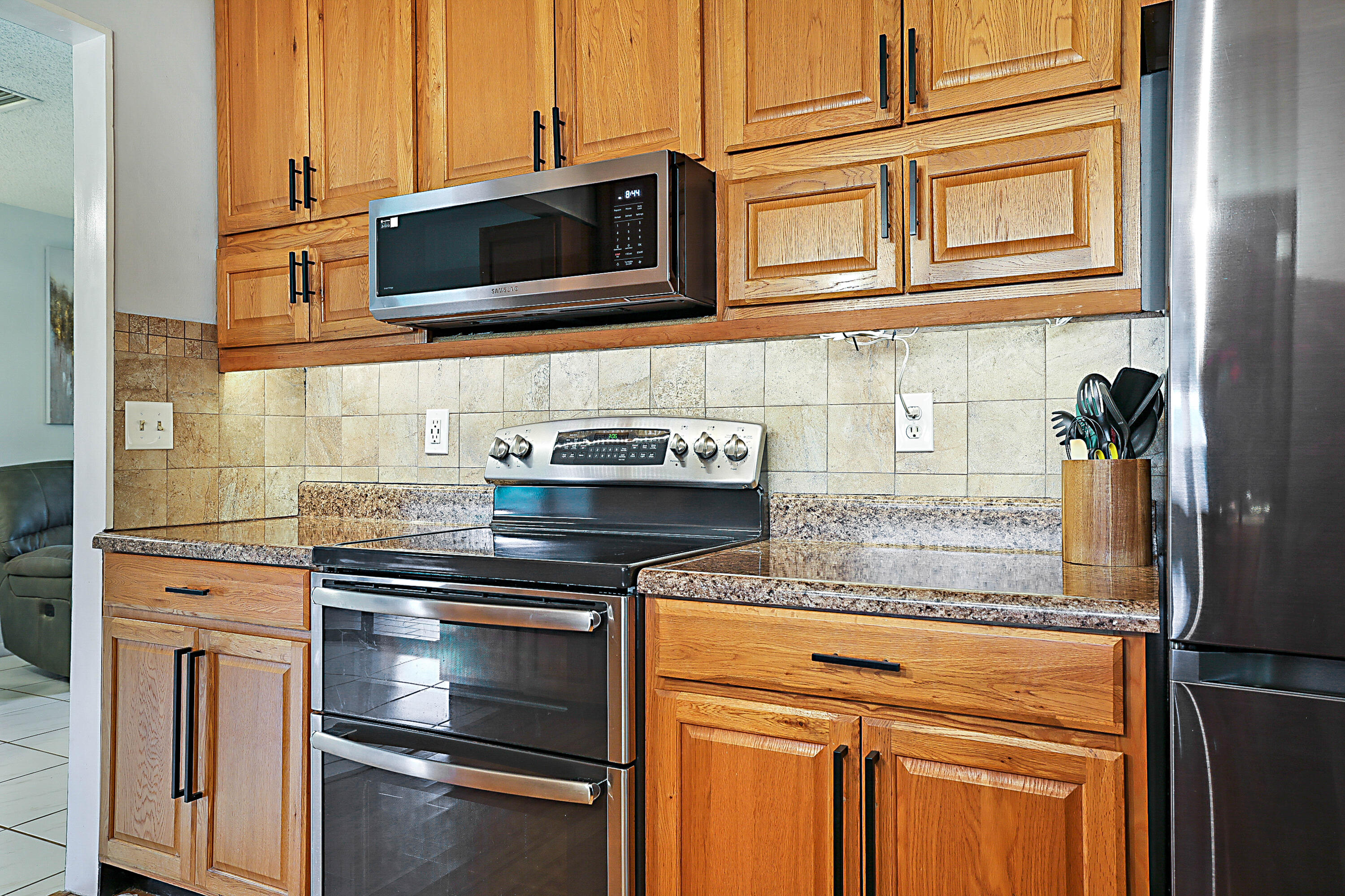 LAKES OF SHERBROOKE - Residential