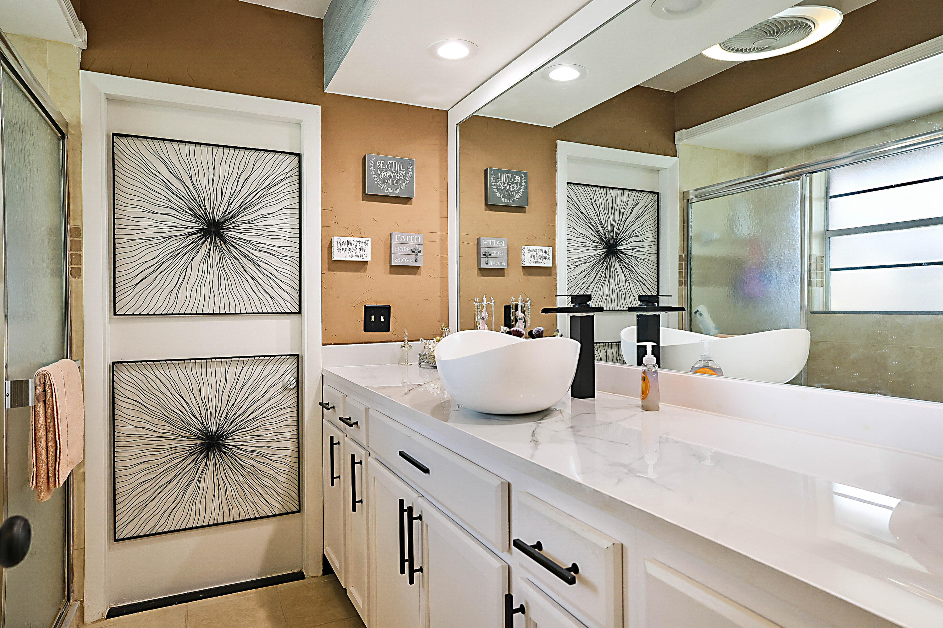 LAKES OF SHERBROOKE - Residential