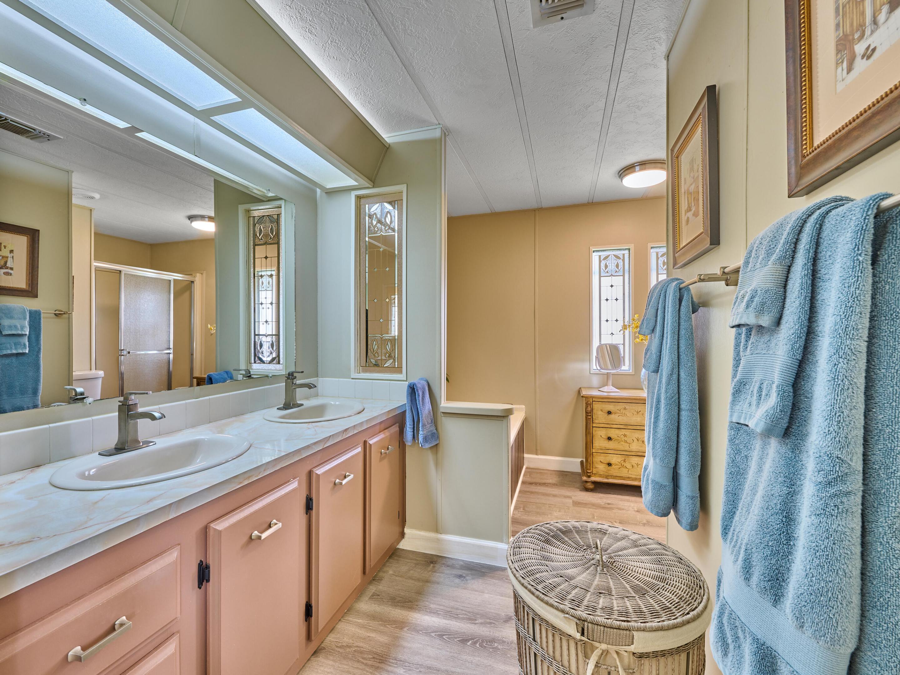 CAMBRIDGE AT HERITAGE RIDGE - Residential