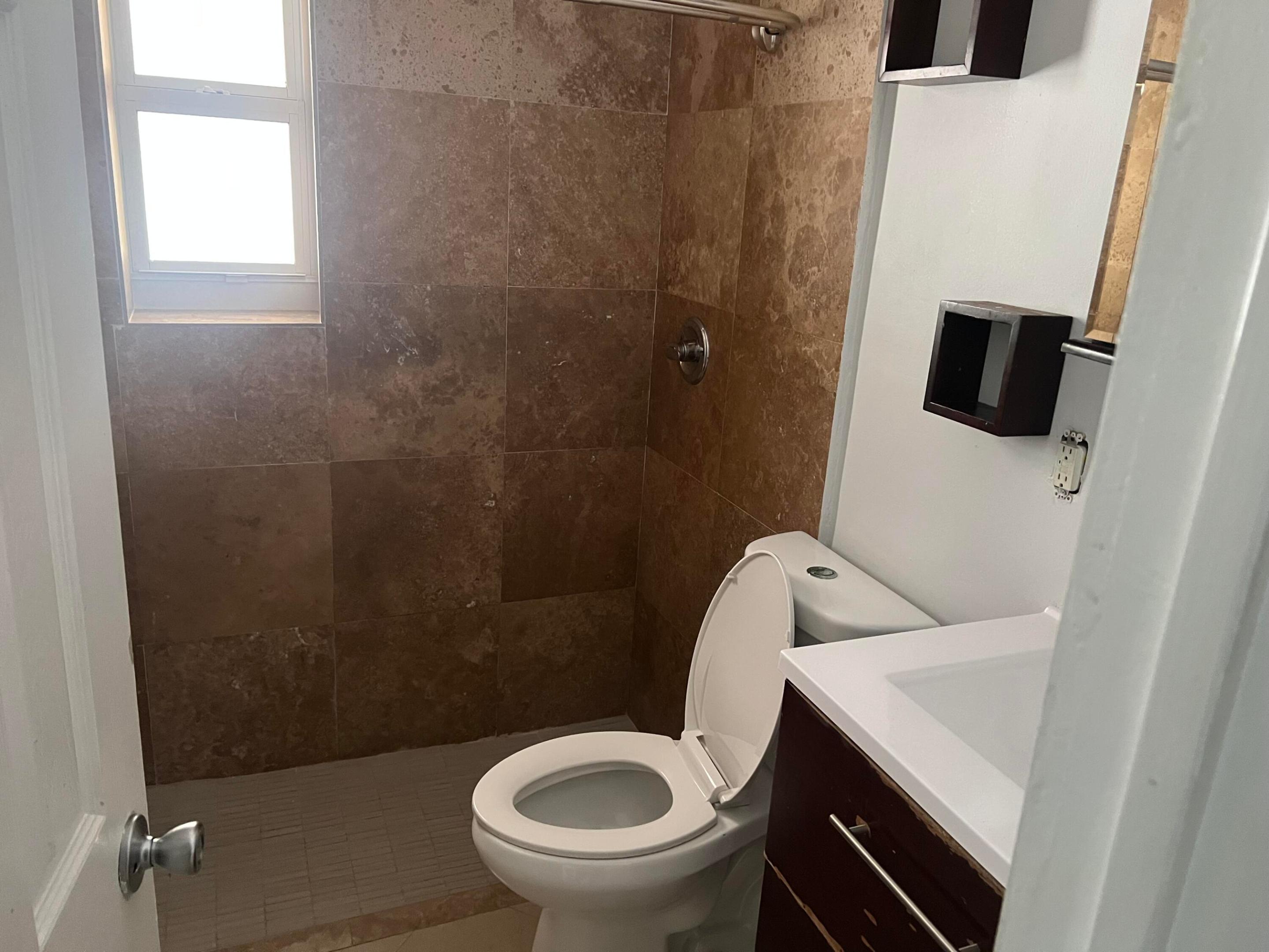POMPANO BEACH HIGHLANDS 4TH SEC - Residential Lease