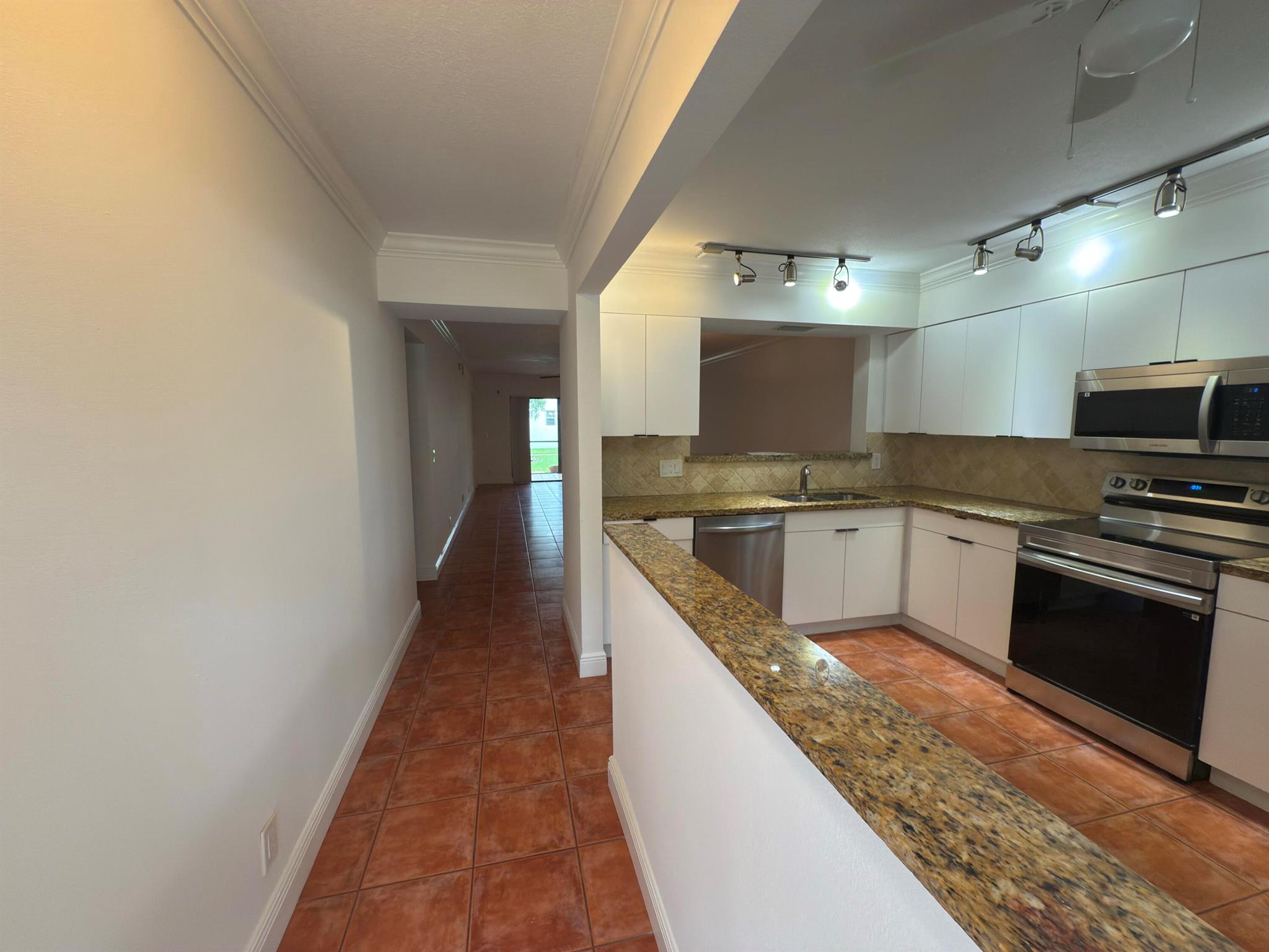 701 Avenue L 105-A
