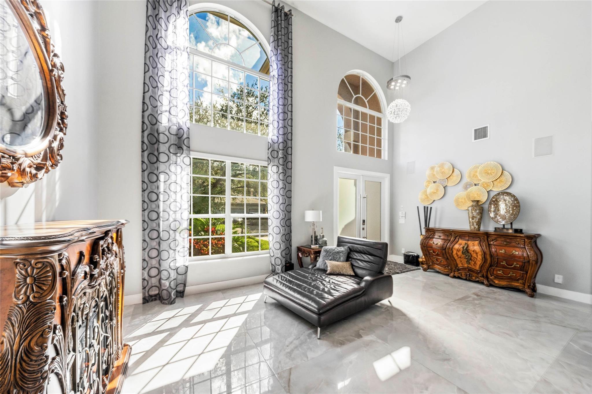 Grand Reserve - Residential