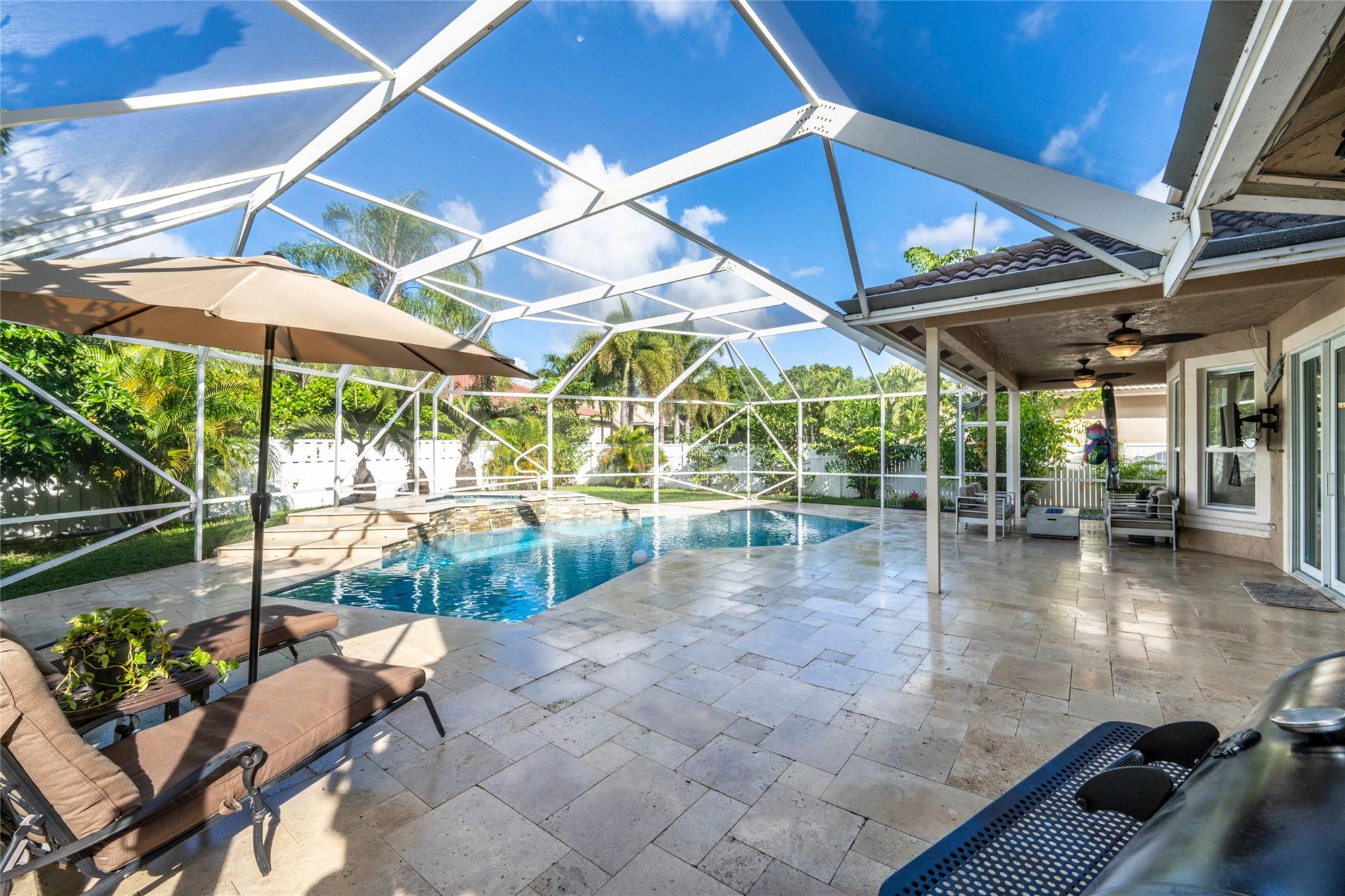 Grand Reserve - Residential