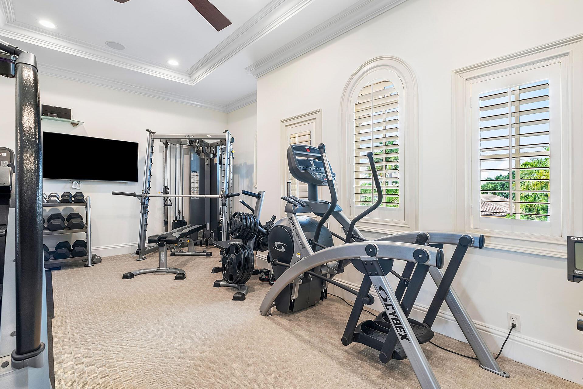 ROYAL PALM YACHT & COUNTR - Residential