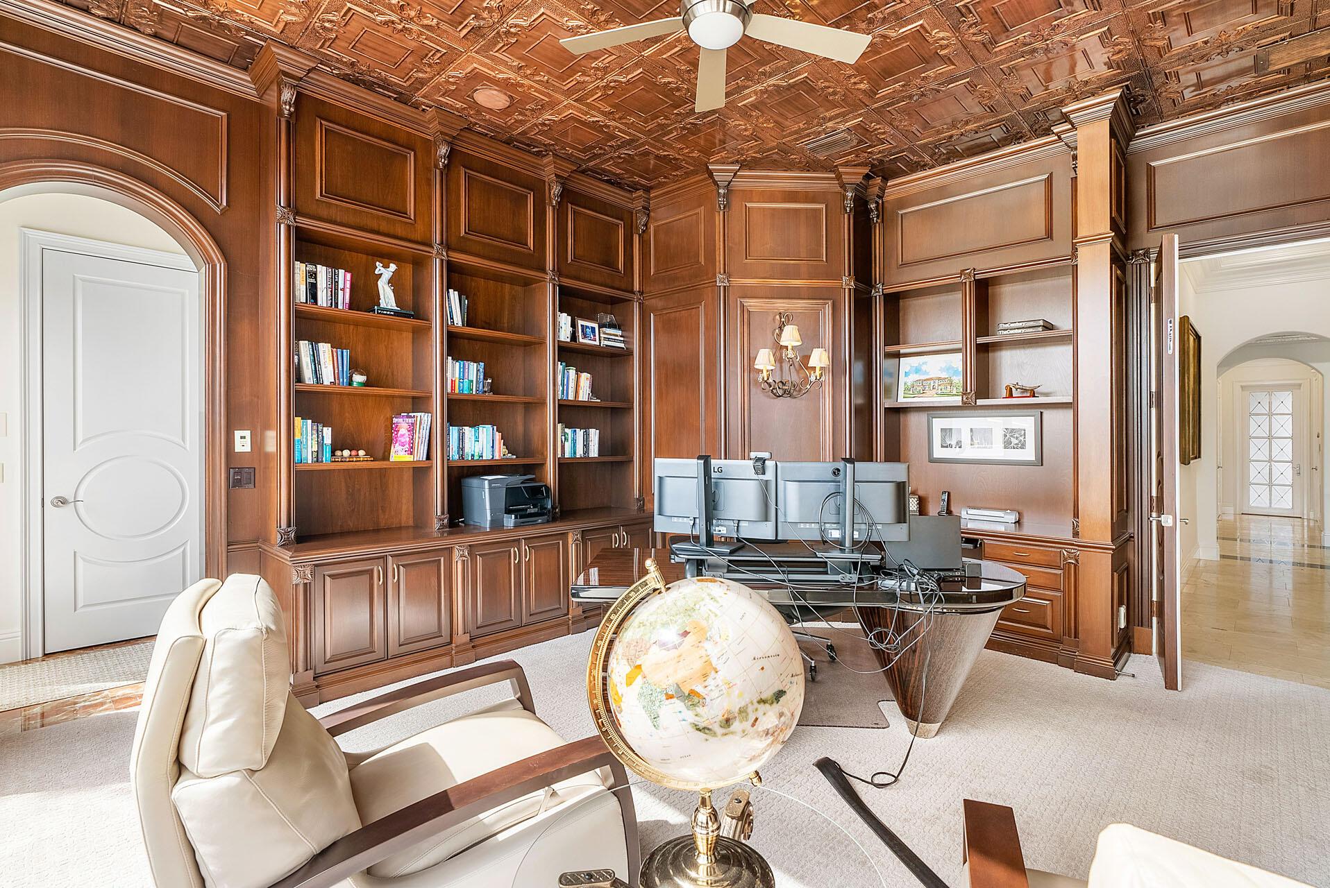 ROYAL PALM YACHT & COUNTR - Residential