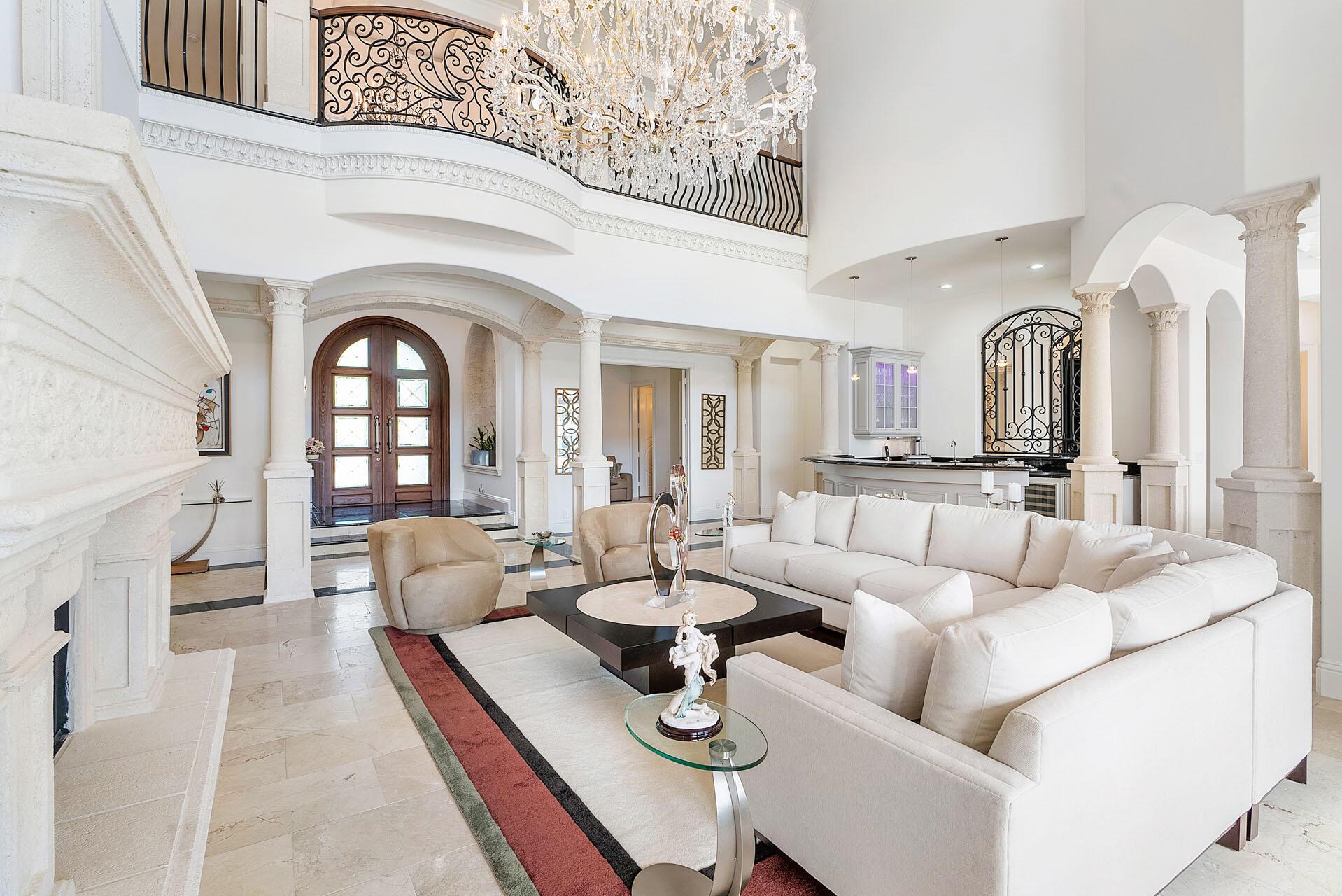 ROYAL PALM YACHT & COUNTR - Residential