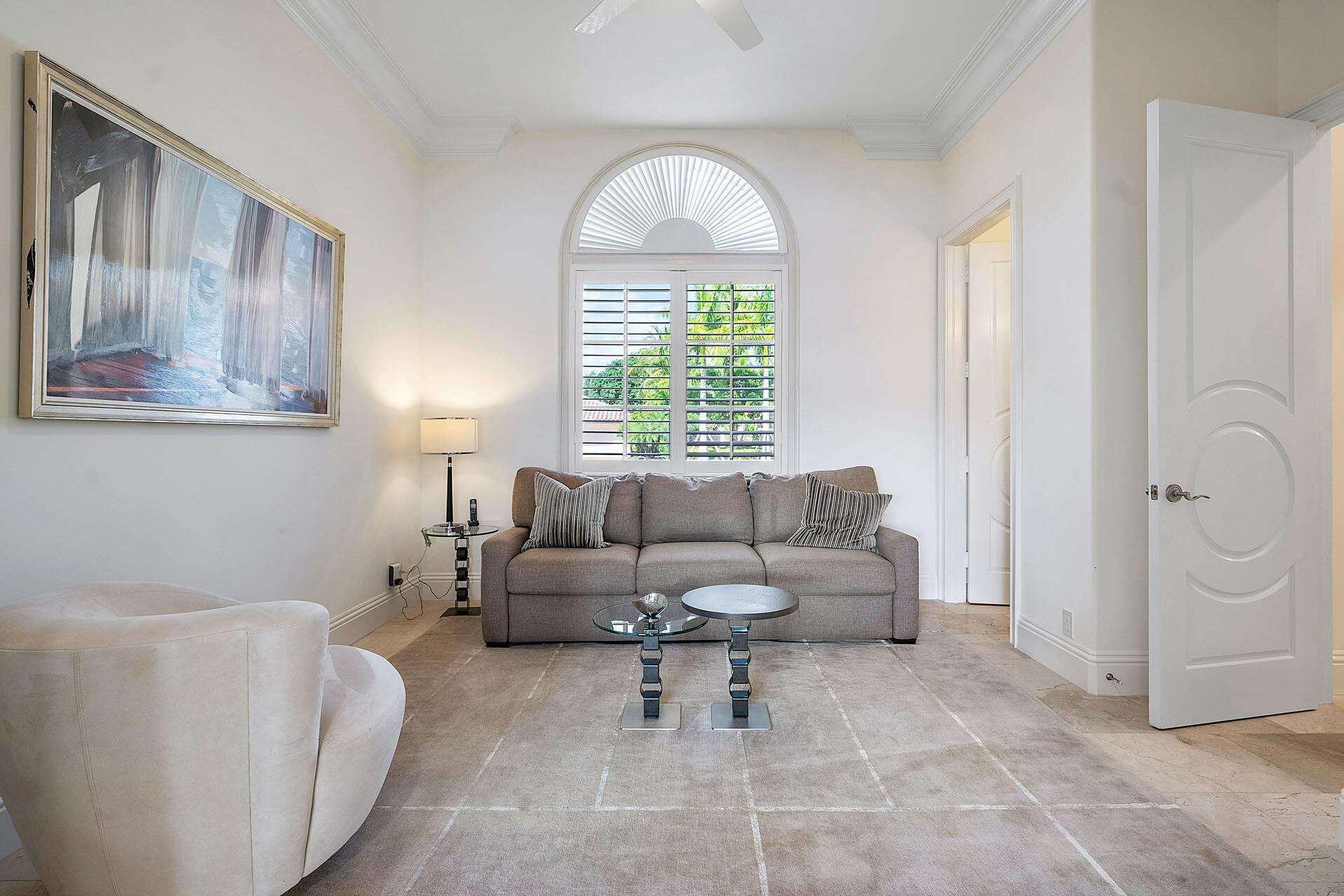 ROYAL PALM YACHT & COUNTR - Residential