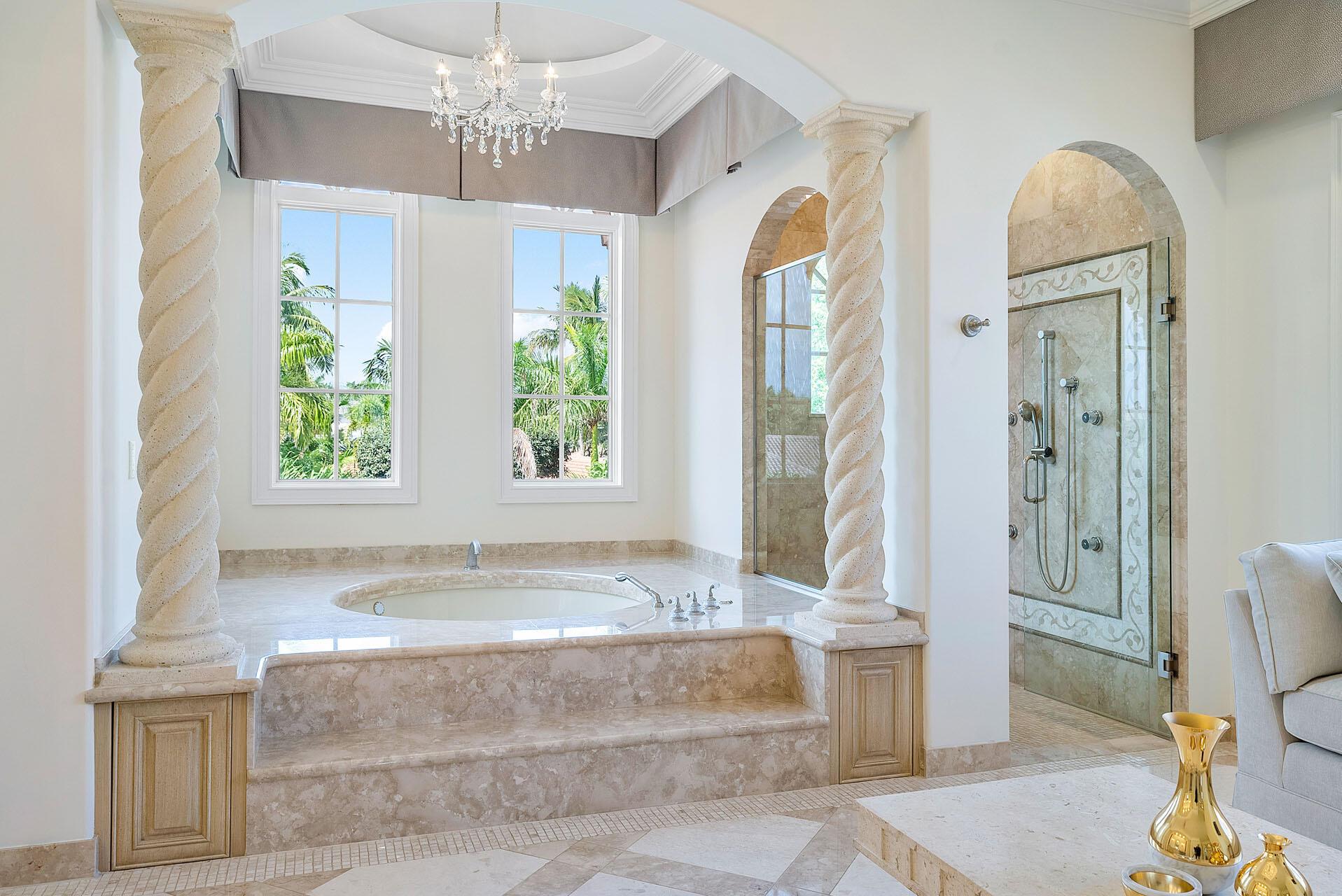 ROYAL PALM YACHT & COUNTR - Residential