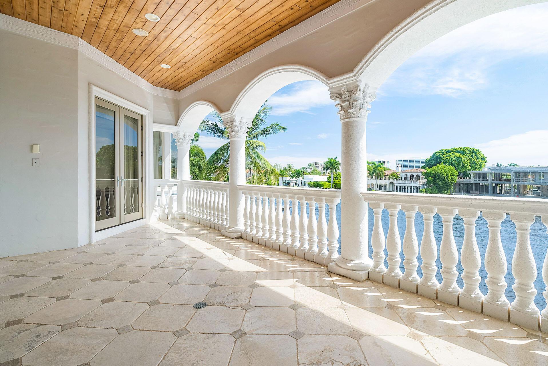 ROYAL PALM YACHT & COUNTR - Residential