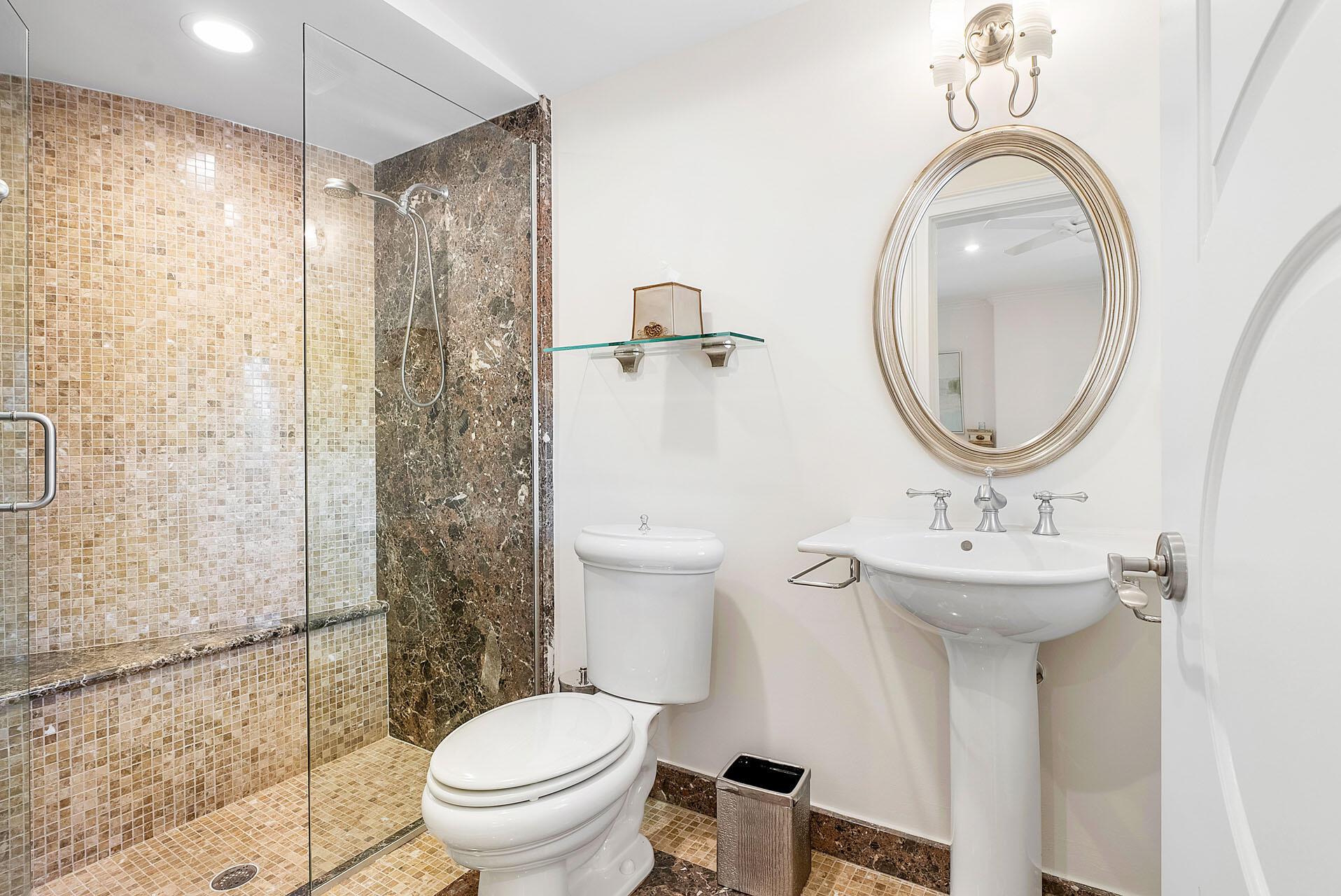 ROYAL PALM YACHT & COUNTR - Residential