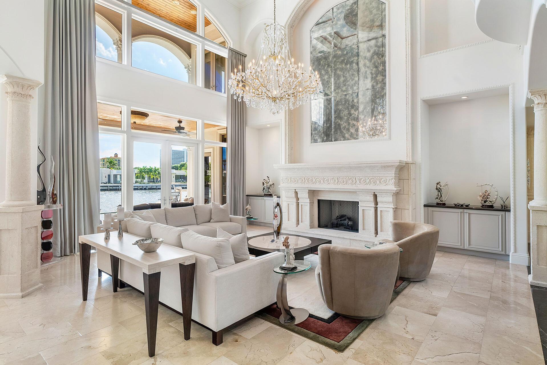 ROYAL PALM YACHT & COUNTR - Residential