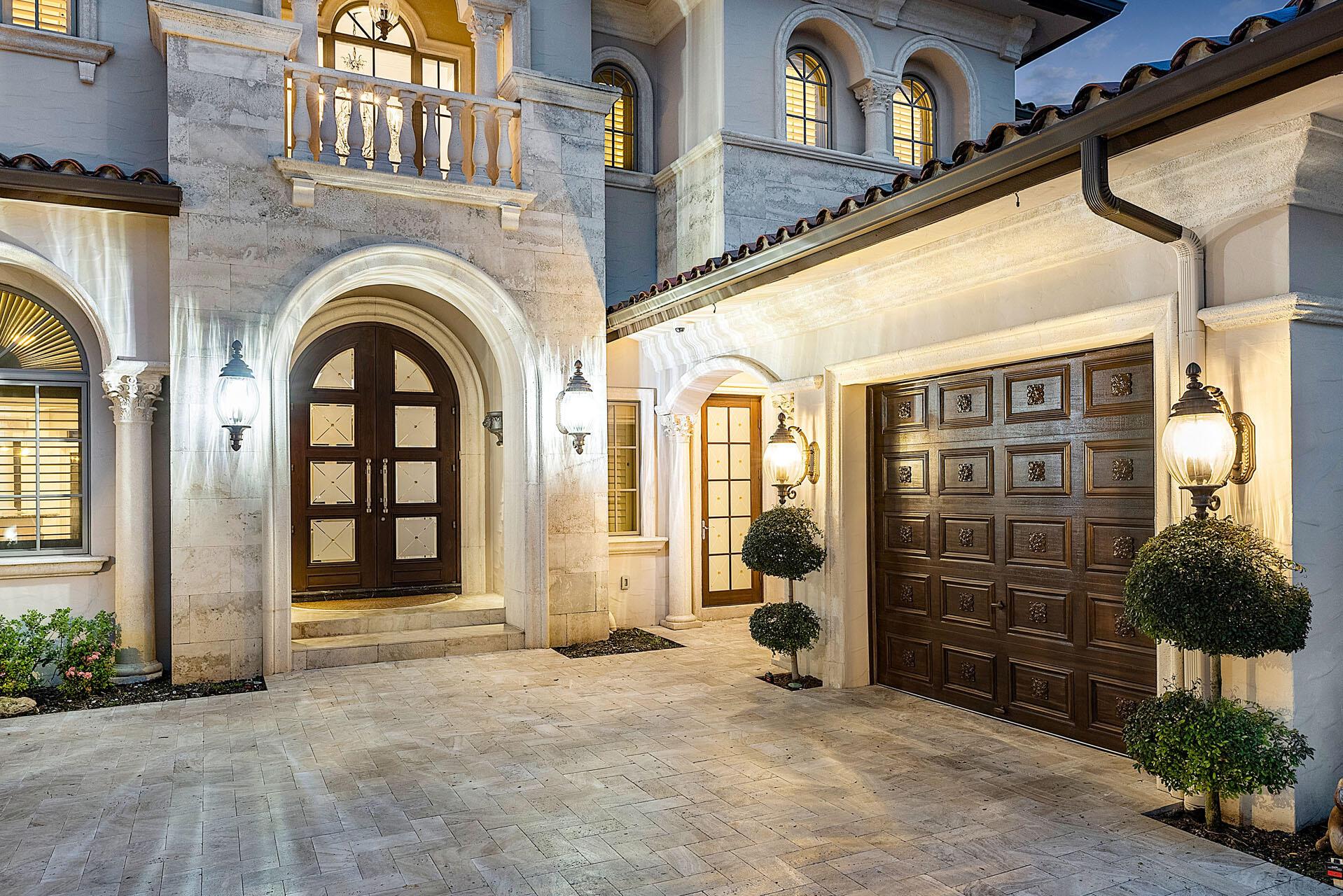 ROYAL PALM YACHT & COUNTR - Residential