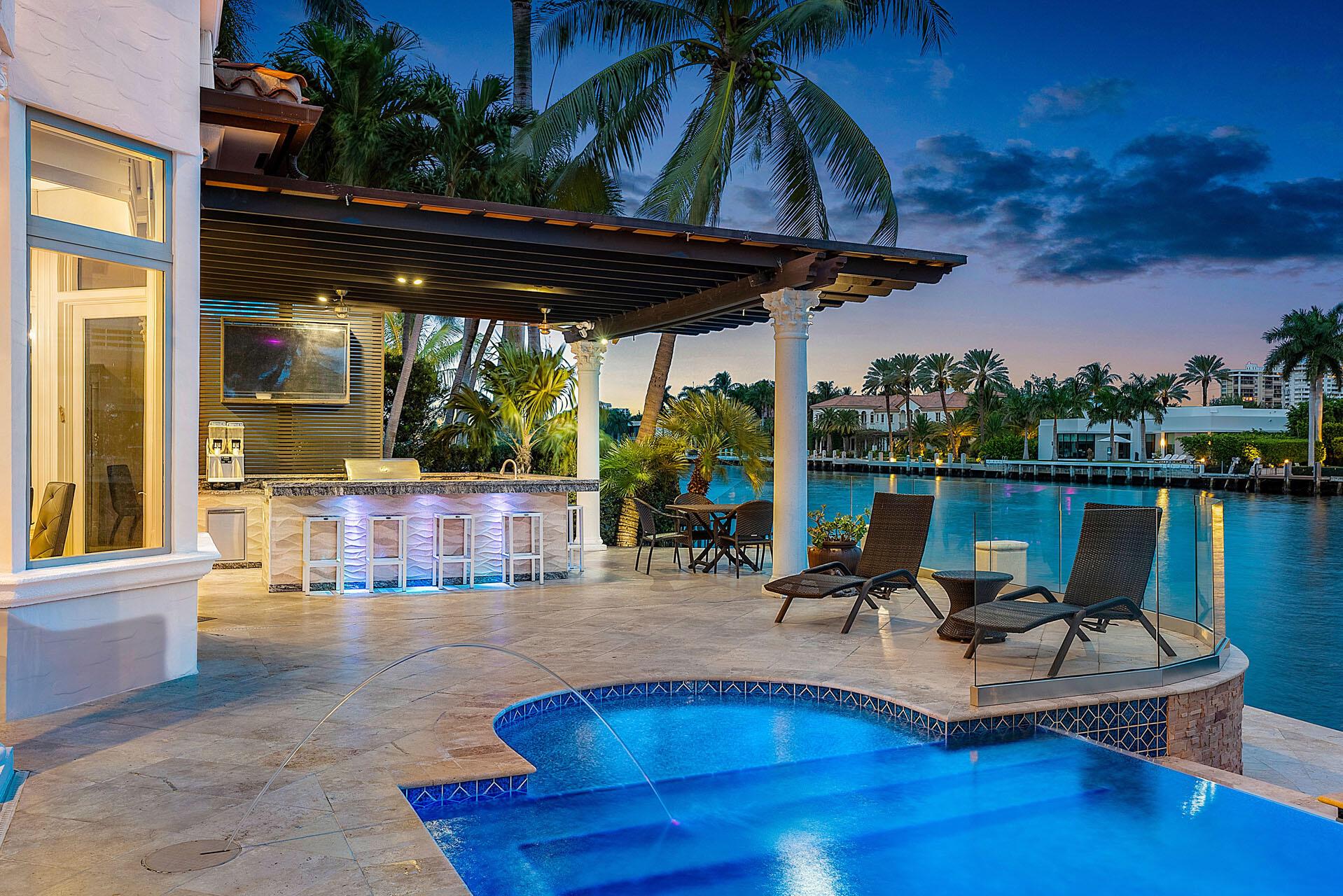 ROYAL PALM YACHT & COUNTR - Residential