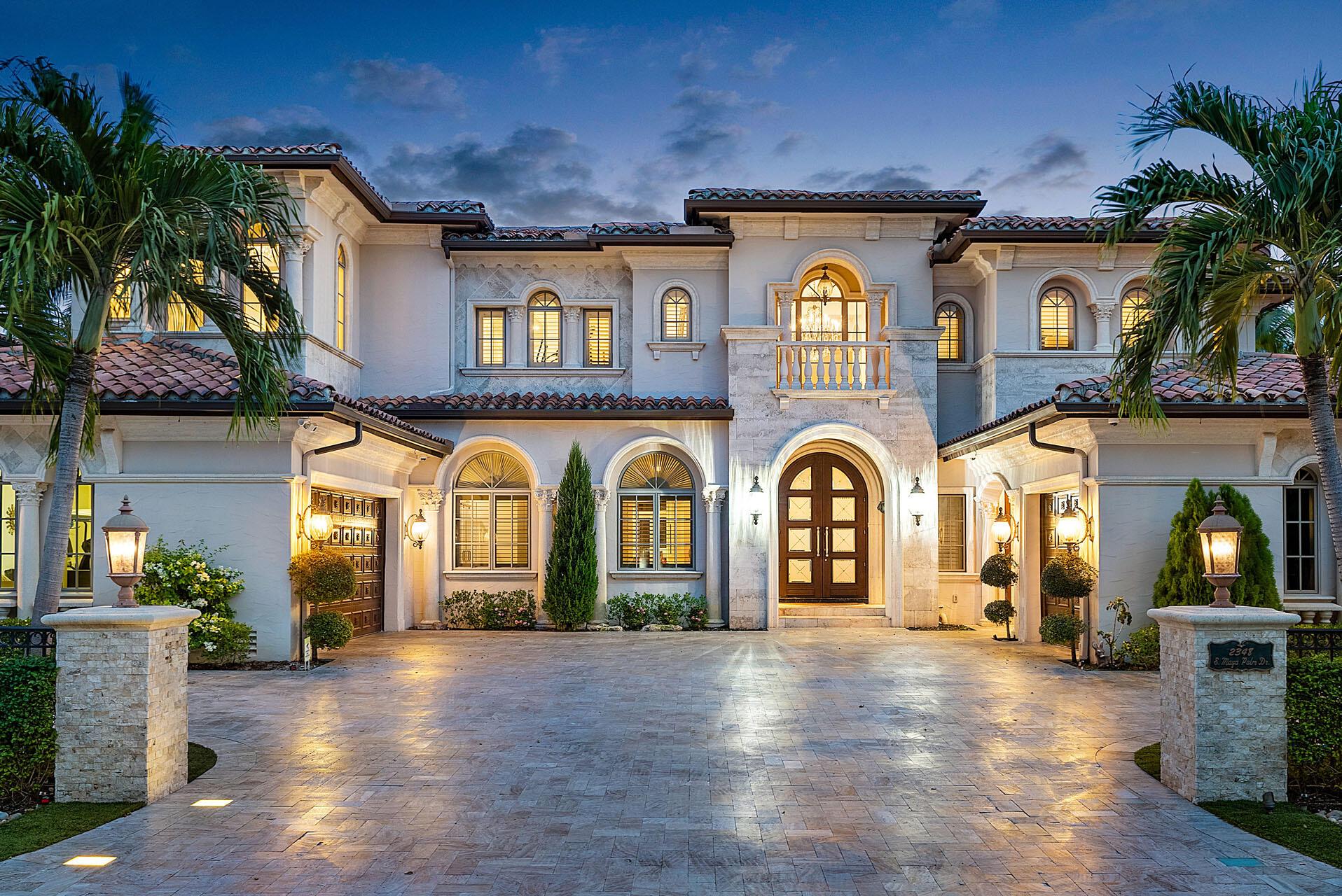 ROYAL PALM YACHT & COUNTR - Residential