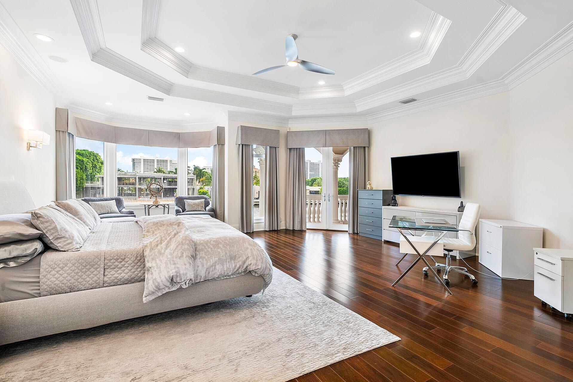 ROYAL PALM YACHT & COUNTR - Residential