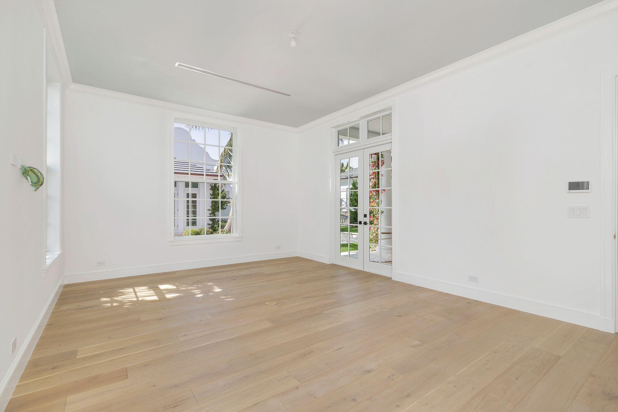 MIRAMAR ln - Residential