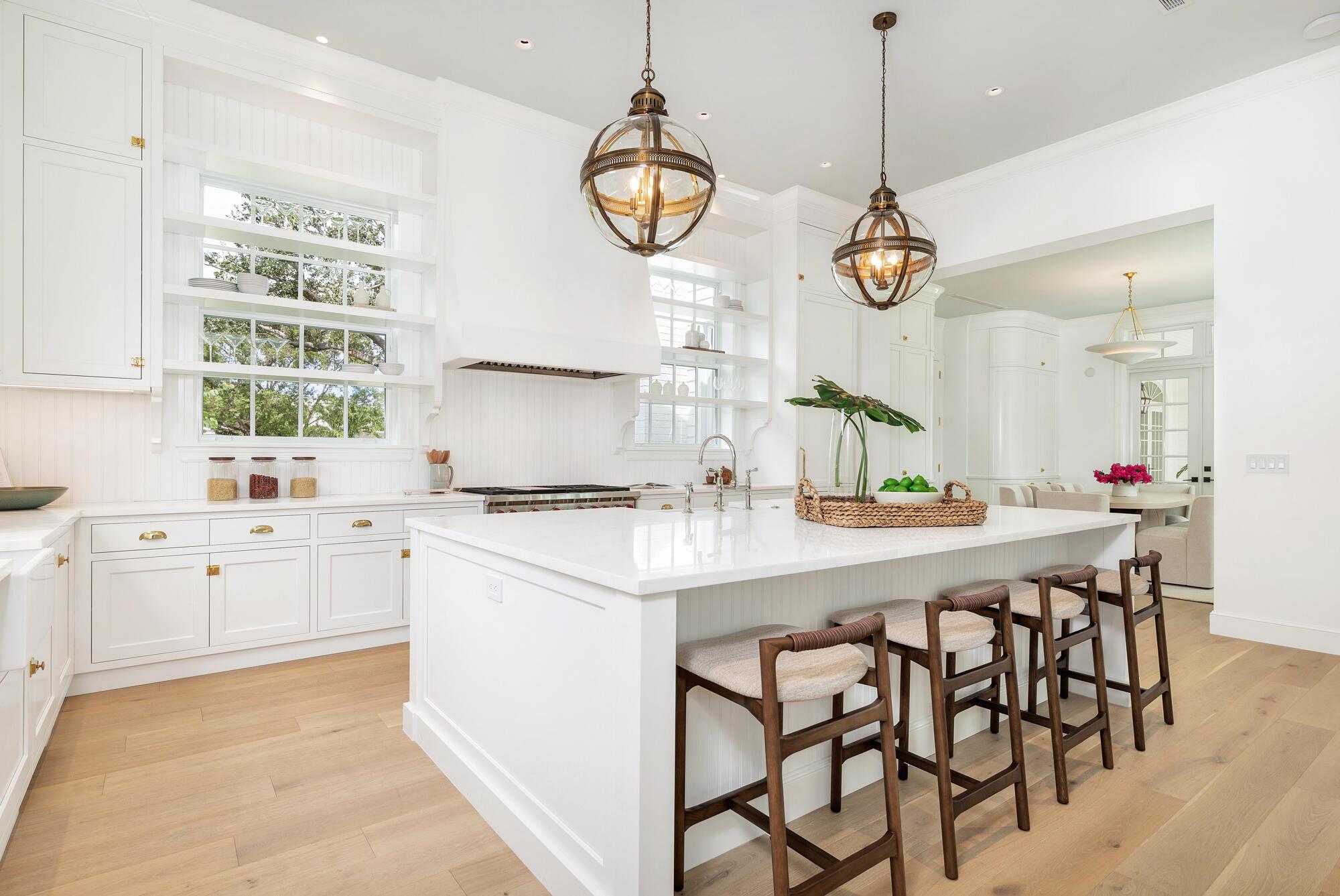 MIRAMAR ln - Residential