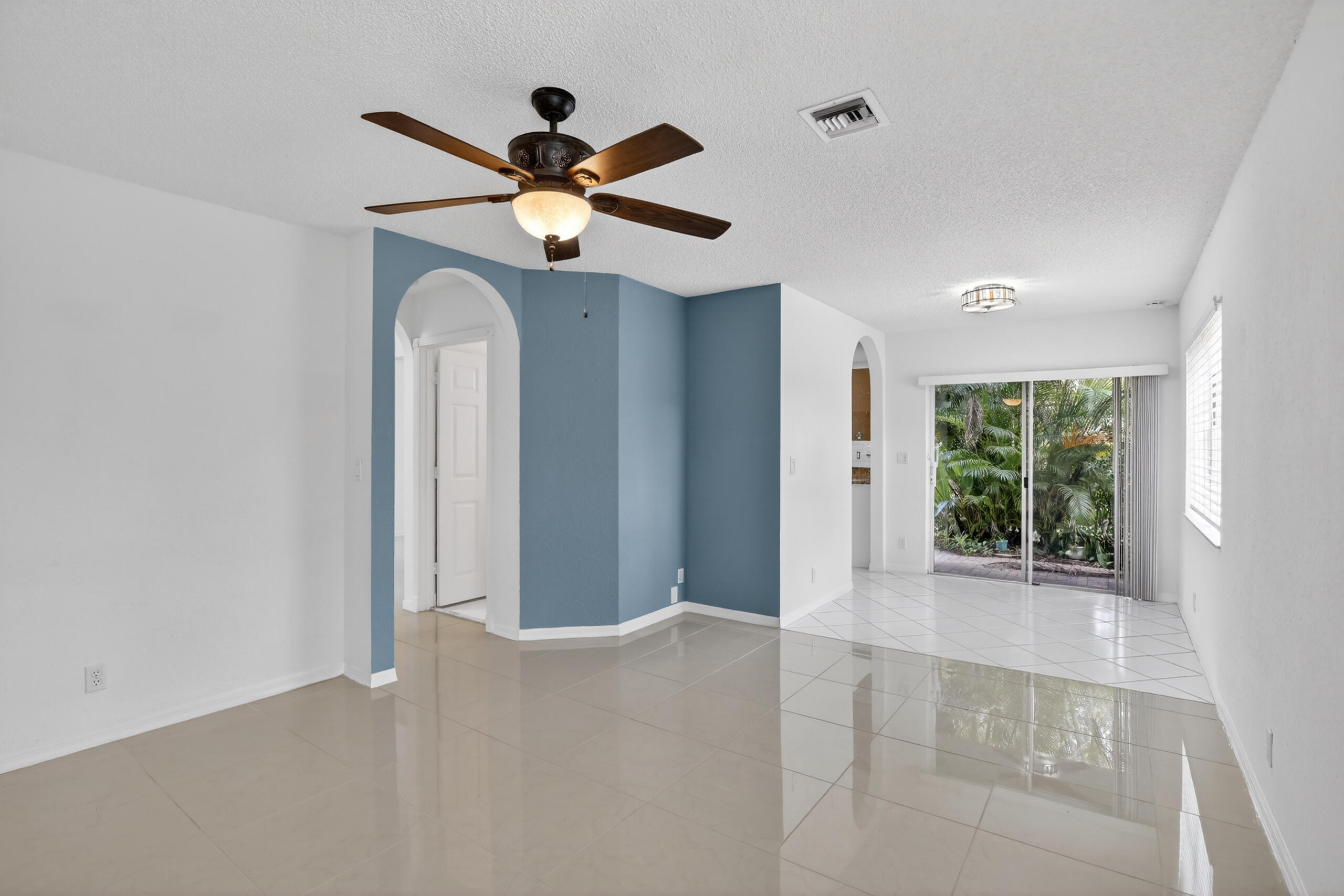 PEMBROKE POINTE PARCEL - Residential