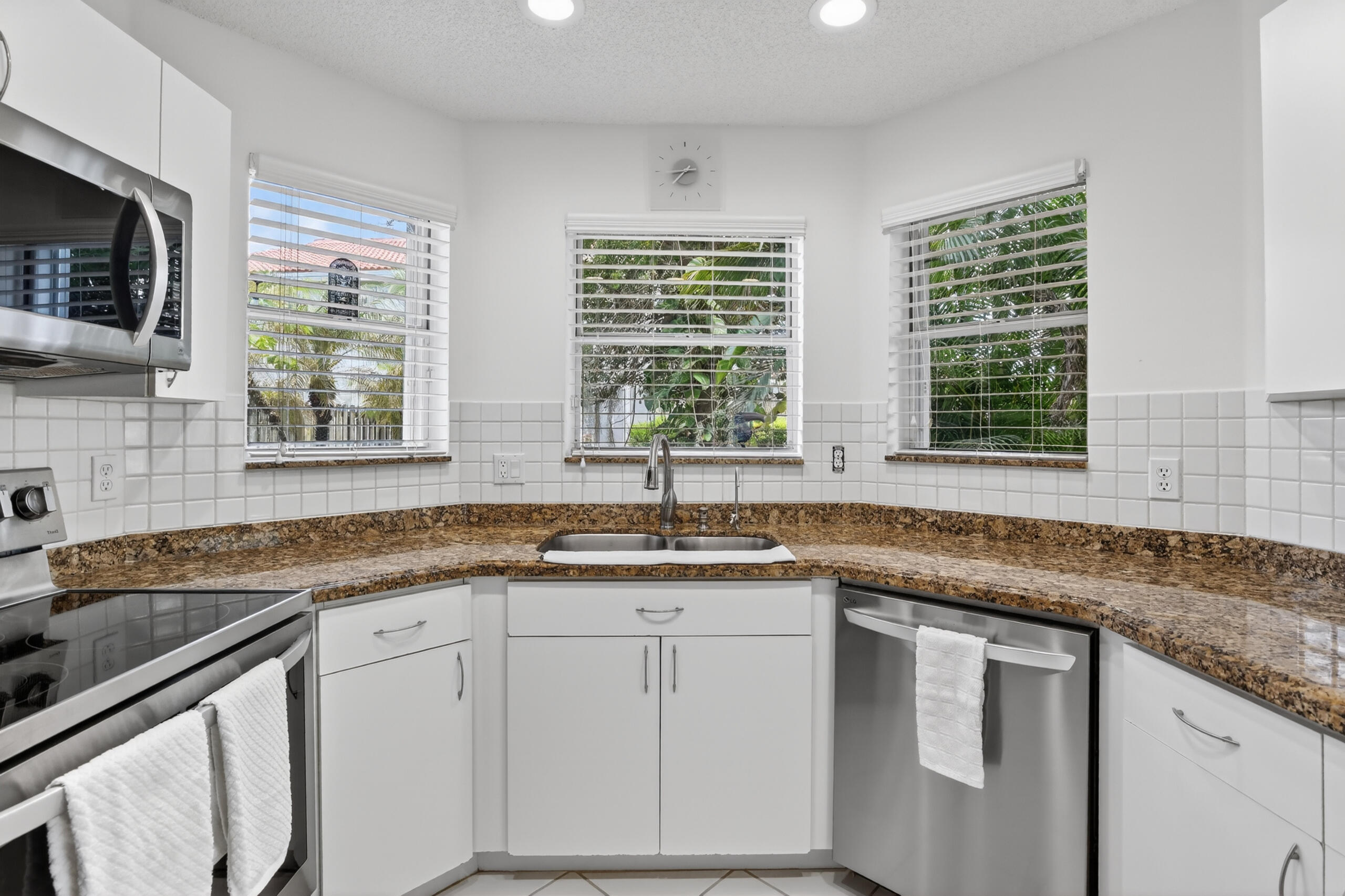 PEMBROKE POINTE PARCEL - Residential