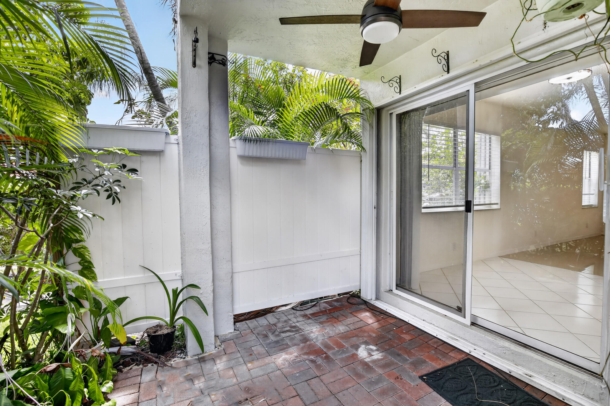 PEMBROKE POINTE PARCEL - Residential