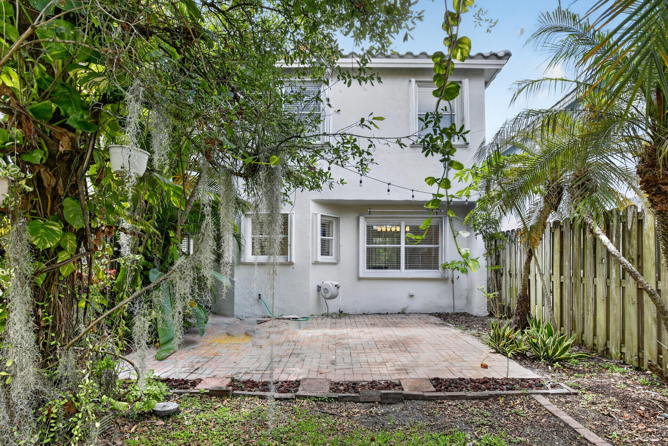 PEMBROKE POINTE PARCEL - Residential