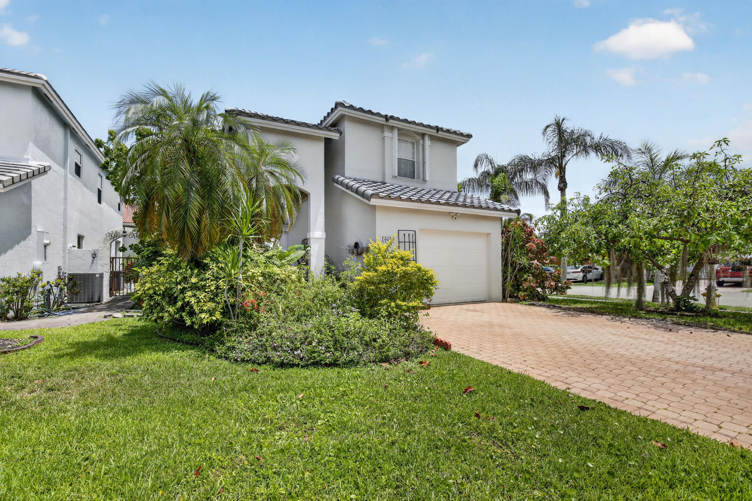 10690 NW 2nd Circle