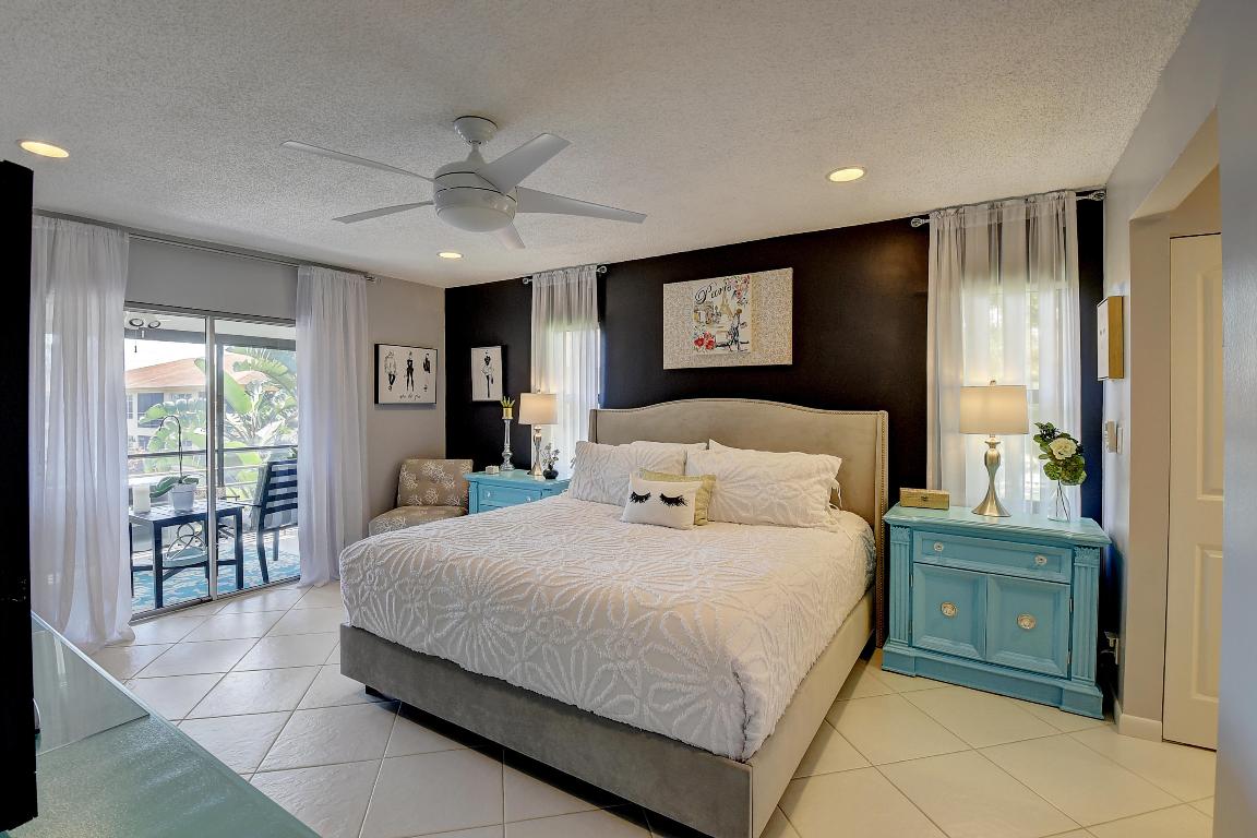 PALM GREENS AT VILLA DEL RAY CONDO - Residential