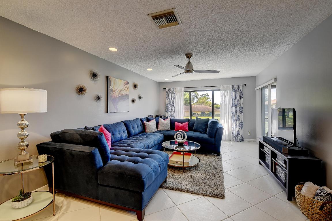 PALM GREENS AT VILLA DEL RAY CONDO - Residential