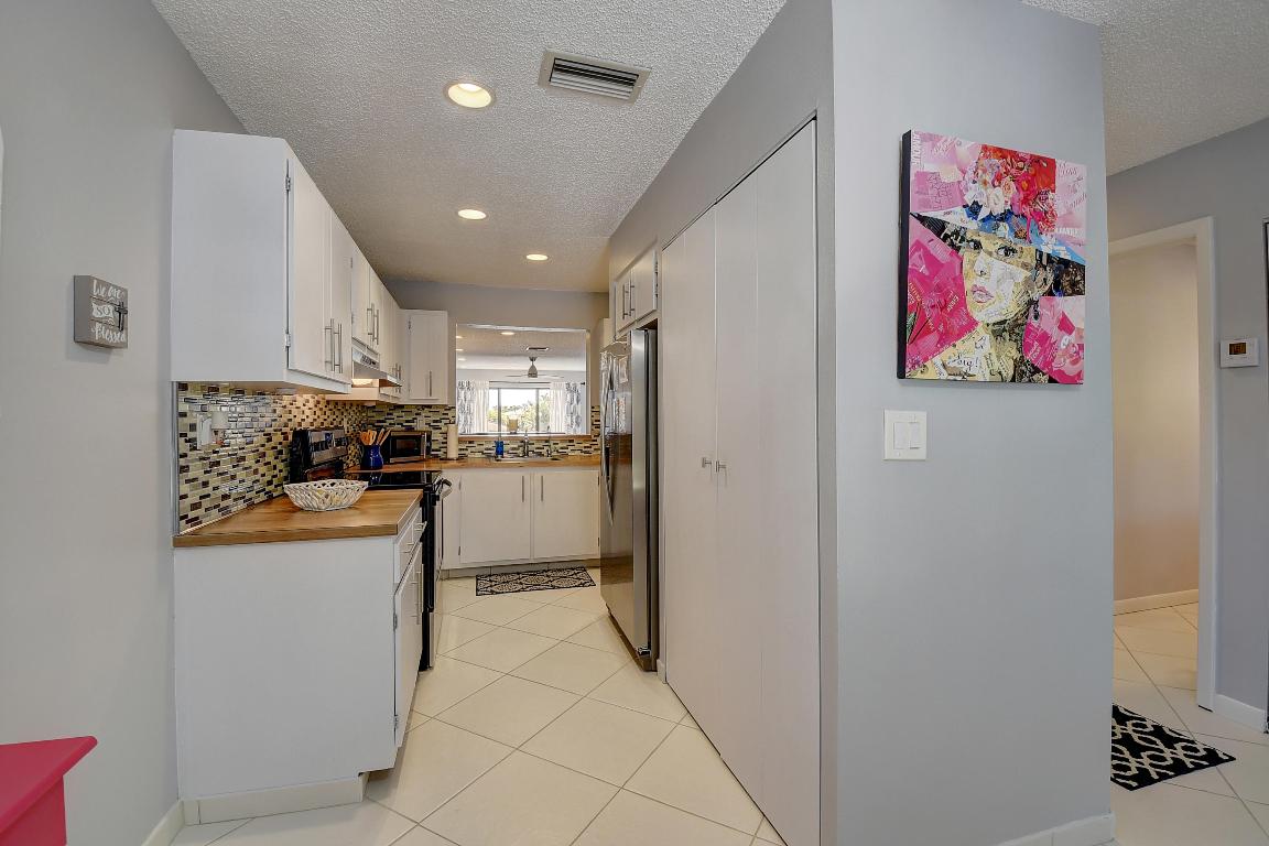 PALM GREENS AT VILLA DEL RAY CONDO - Residential