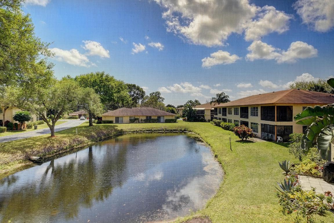 PALM GREENS AT VILLA DEL RAY CONDO - Residential