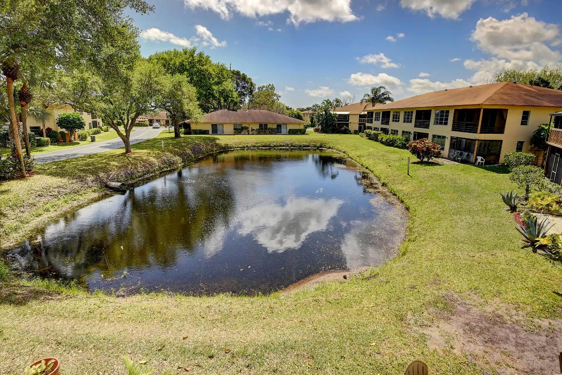 PALM GREENS AT VILLA DEL RAY CONDO - Residential