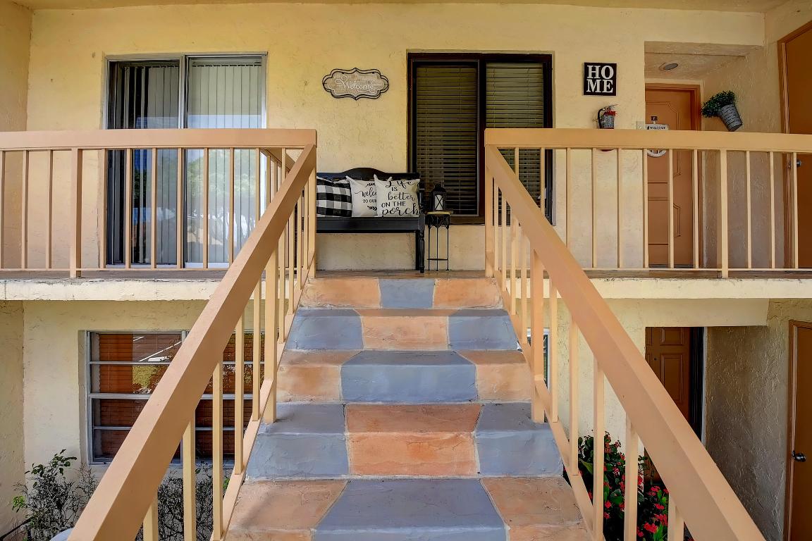 PALM GREENS AT VILLA DEL RAY CONDO - Residential