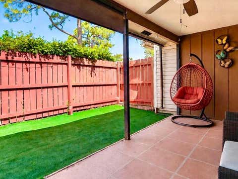Photo of 124 Sherwood Circle #11b, Jupiter, FL 33458 (MLS # B26025605)