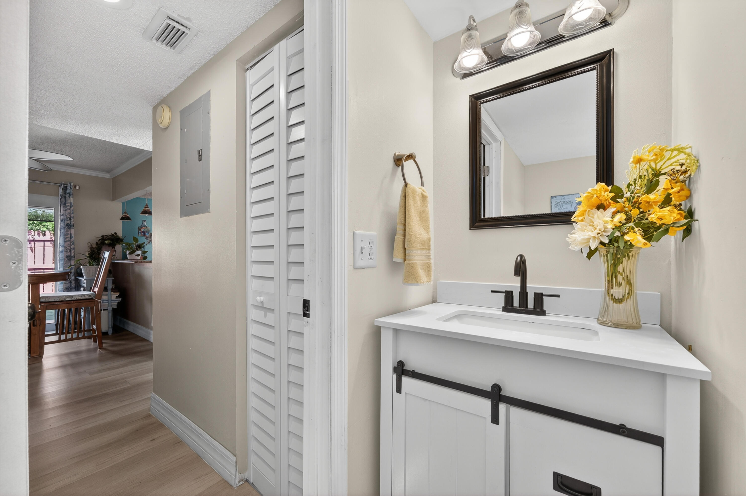 JUPITER VILLAGE TOWNHOMES CONDO - Residential