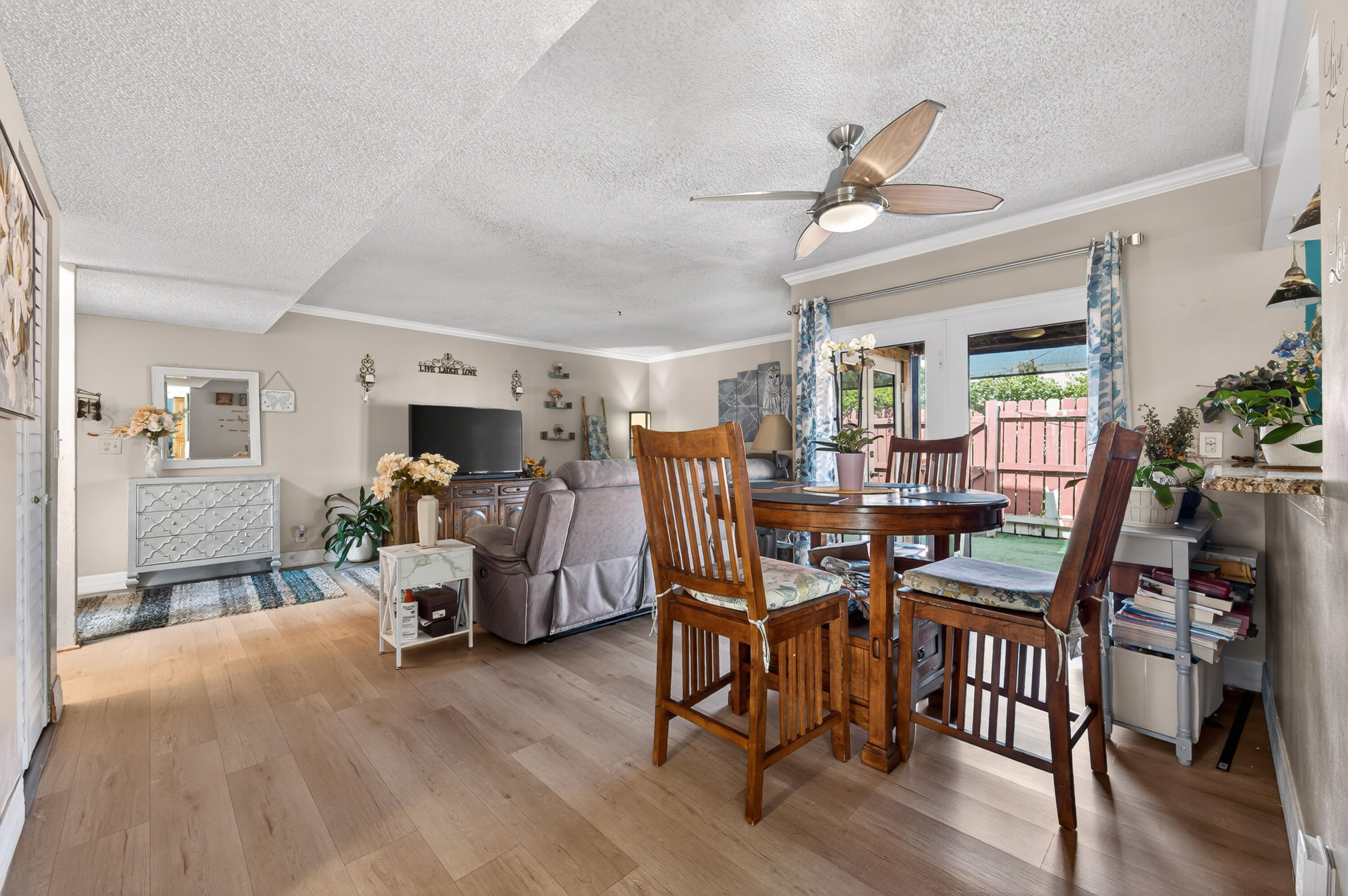 JUPITER VILLAGE TOWNHOMES CONDO - Residential