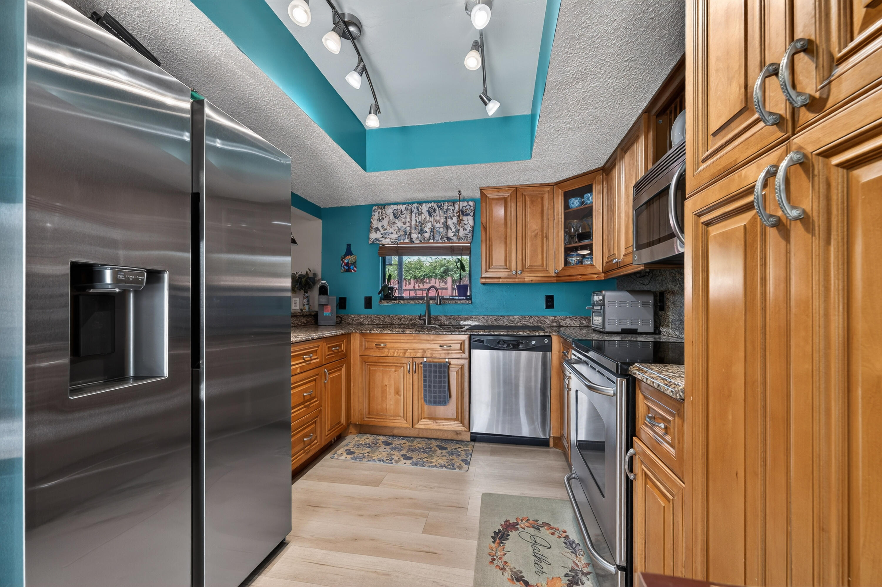 JUPITER VILLAGE TOWNHOMES CONDO - Residential
