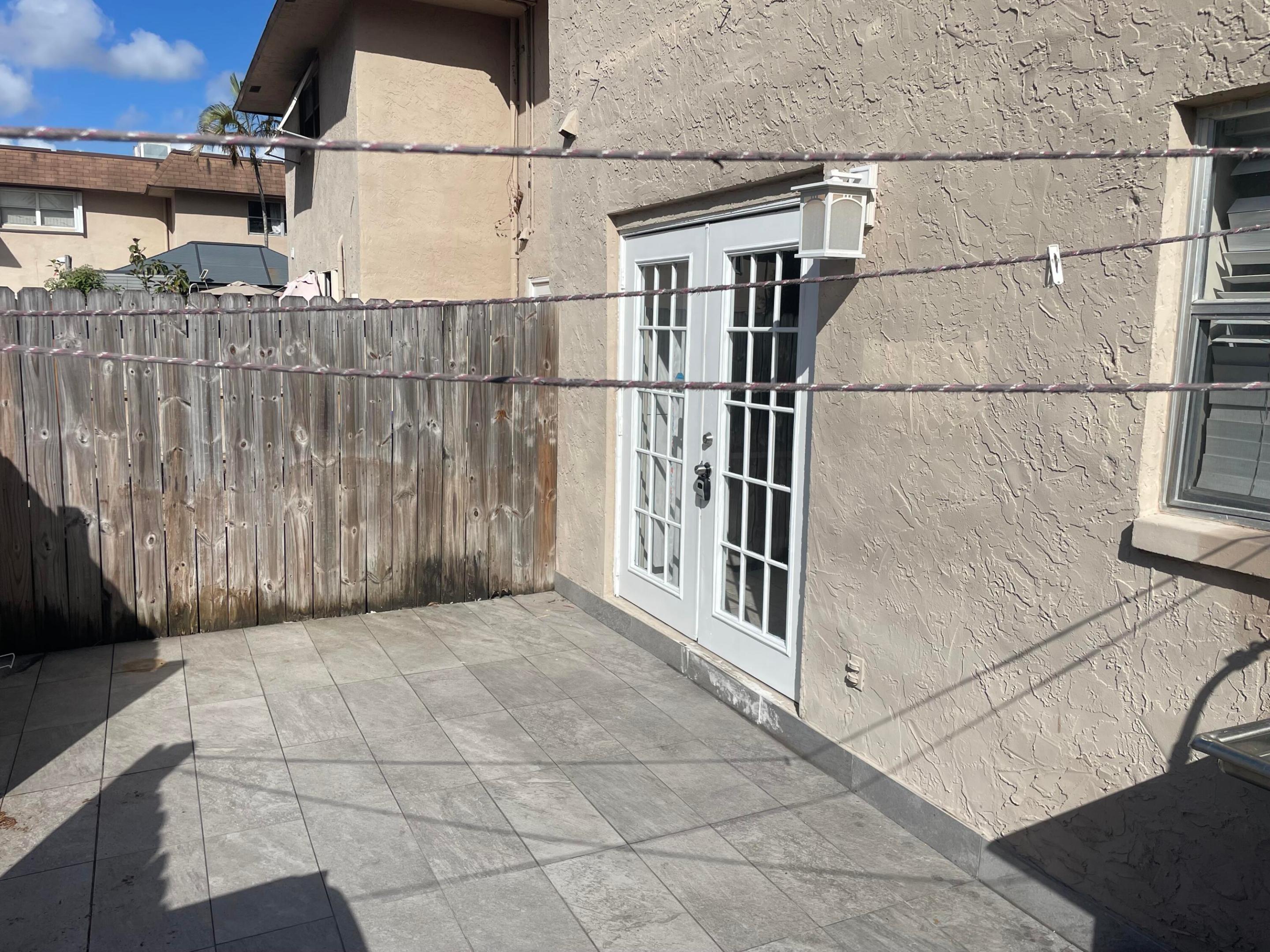 TAM OSHANTER GARDENS FAMILY - Residential Lease