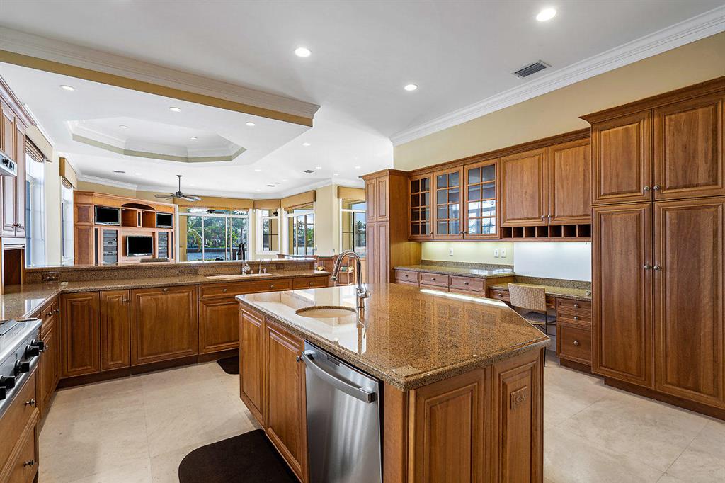 RUNNYMEDE - Residential