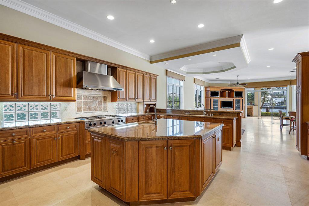 RUNNYMEDE - Residential