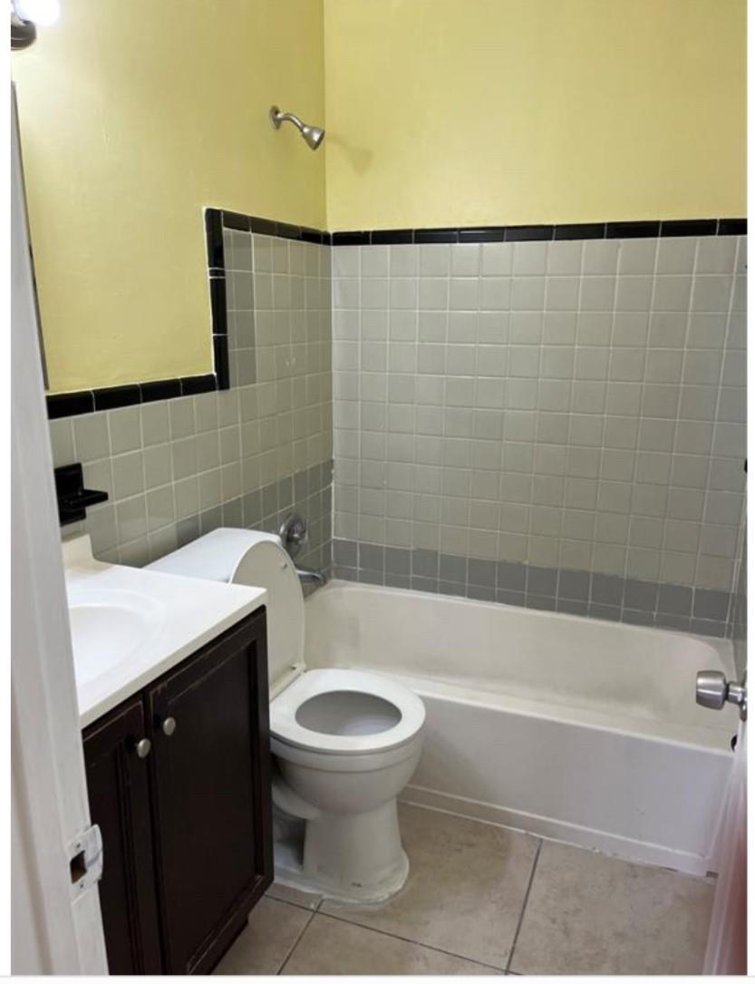 Everglades Park 31-22 B - Residential Lease