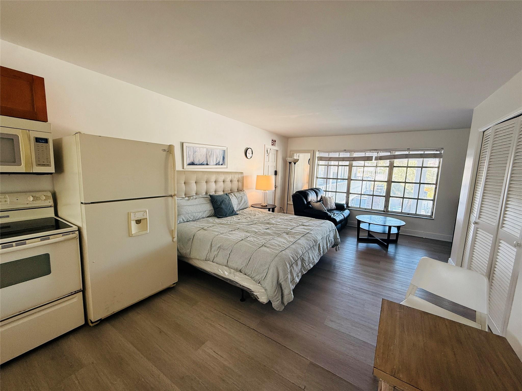 Pompano By The Sea Resub - Residential Lease