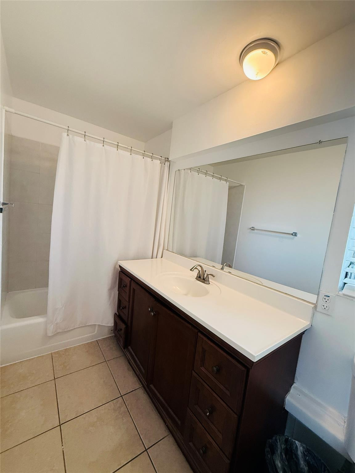 Pompano By The Sea Resub - Residential Lease