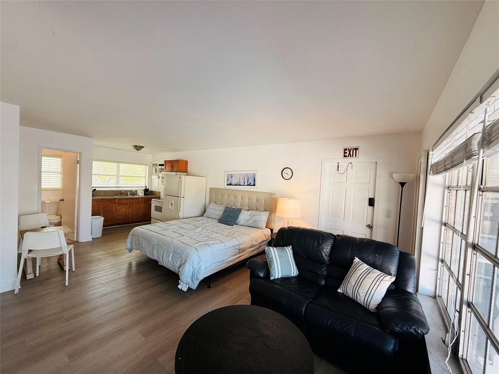 Photo of 3226 NE 12th Street #10, Pompano Beach, FL 33062 (MLS # F10554200)