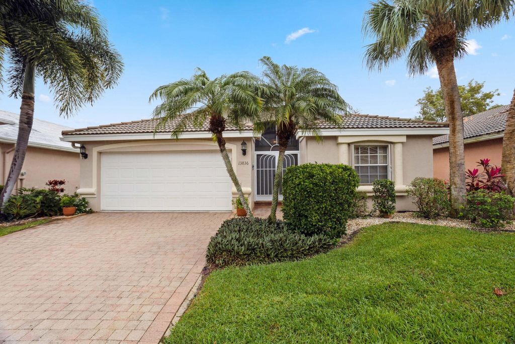 Photo of 13836 Via Perugia, Delray Beach, FL 33446 (MLS # R10950166)