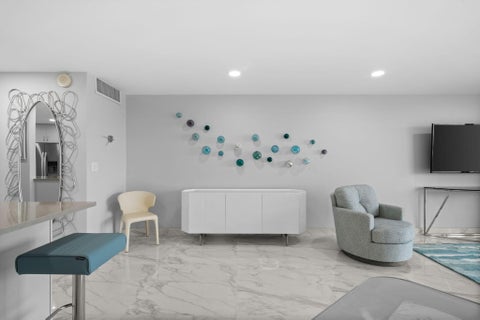 Tiny photo for 511 Bayshore Drive #910, Fort Lauderdale, FL 33304 (MLS # B26044273)