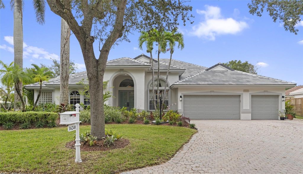 Photo of 16240 Owasco Circle, Davie, FL 33331 (MLS # F10468467)