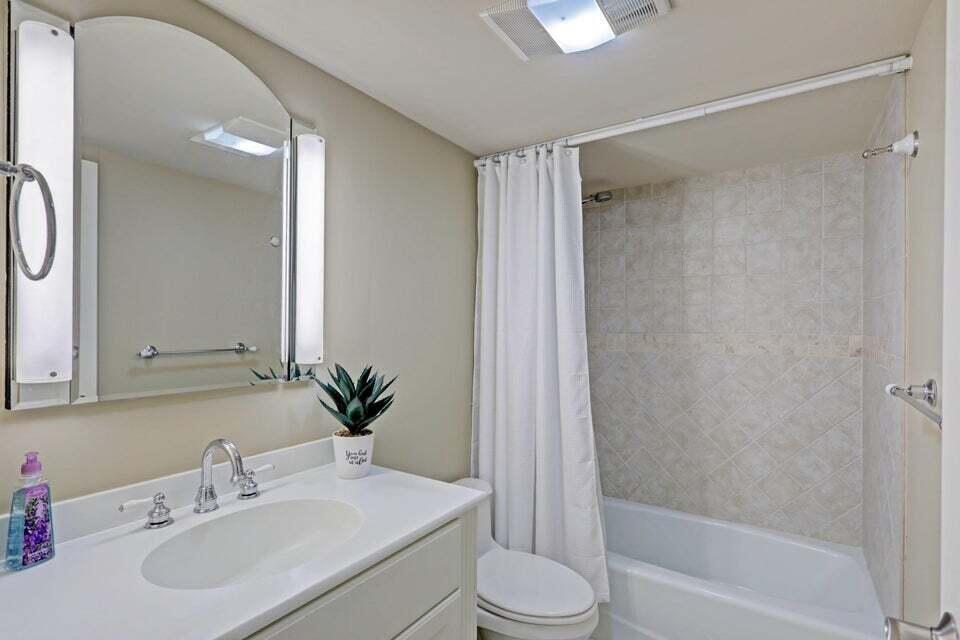 EASTPOINTE CONDO - Residential Lease