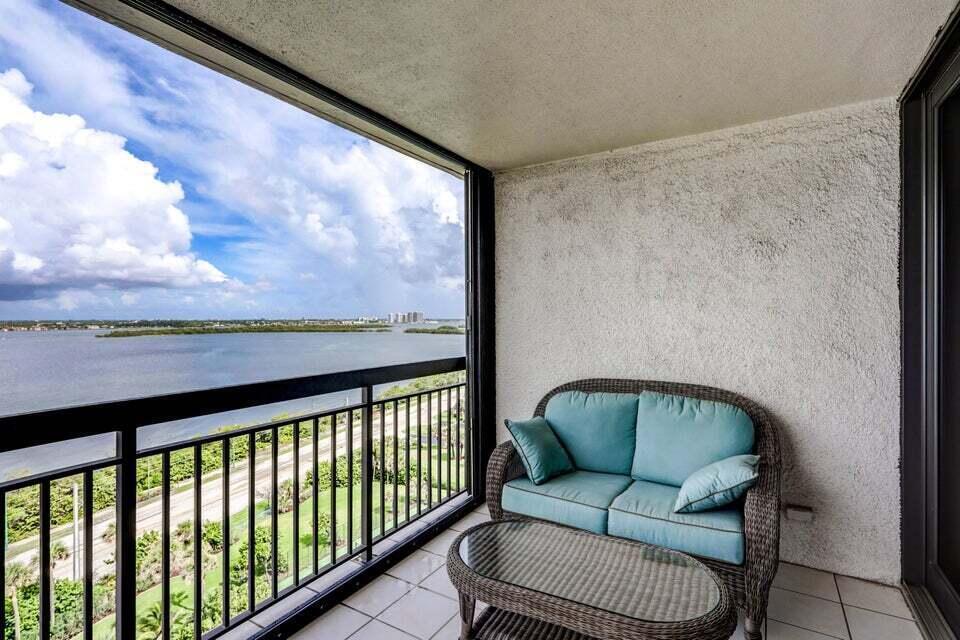 EASTPOINTE CONDO - Residential Lease