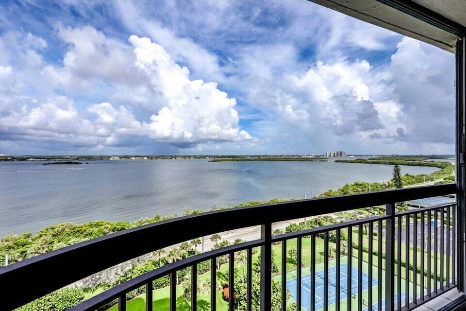 EASTPOINTE CONDO - Residential Lease